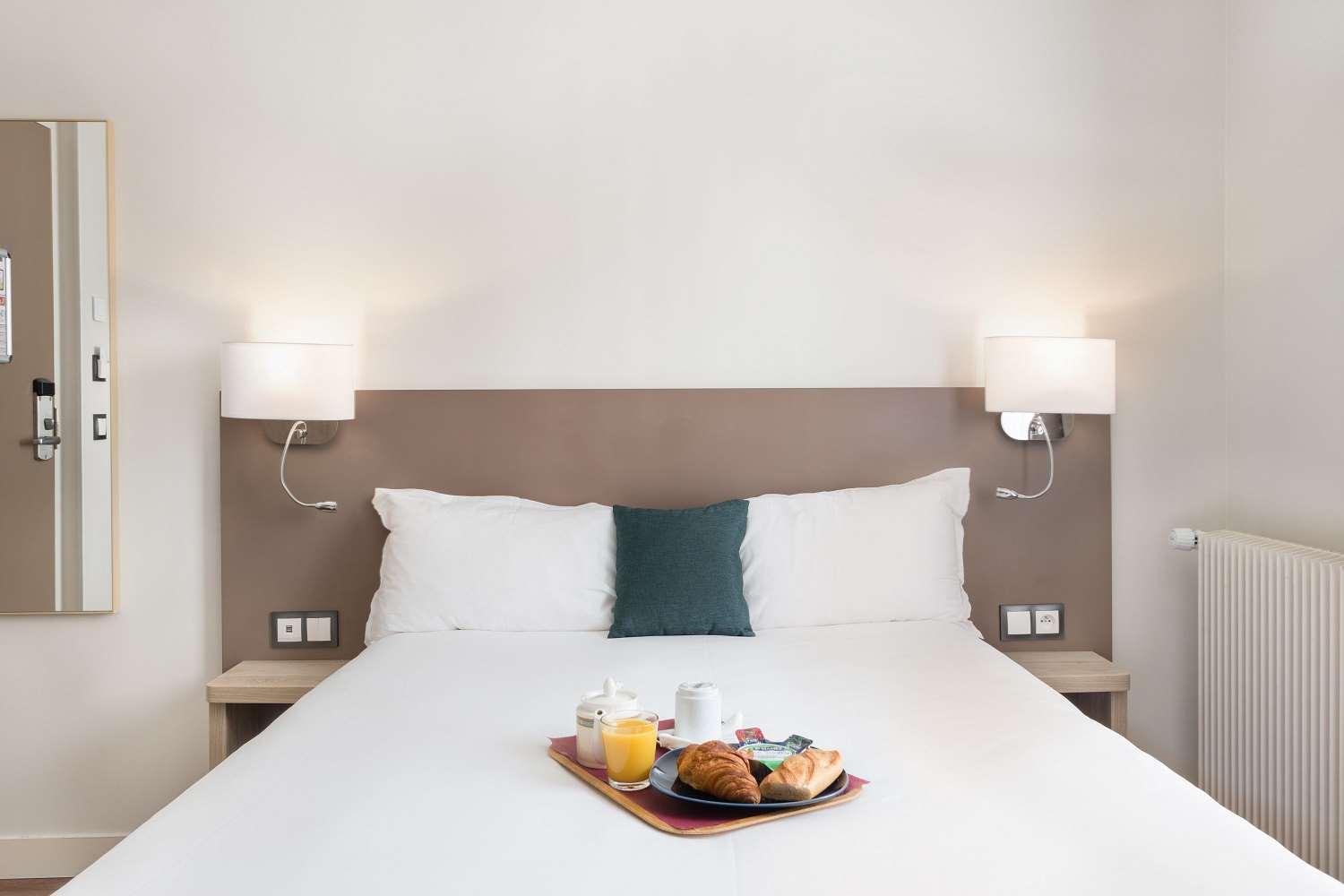 Courcelles Mederic Otel Paris Dış mekan fotoğraf