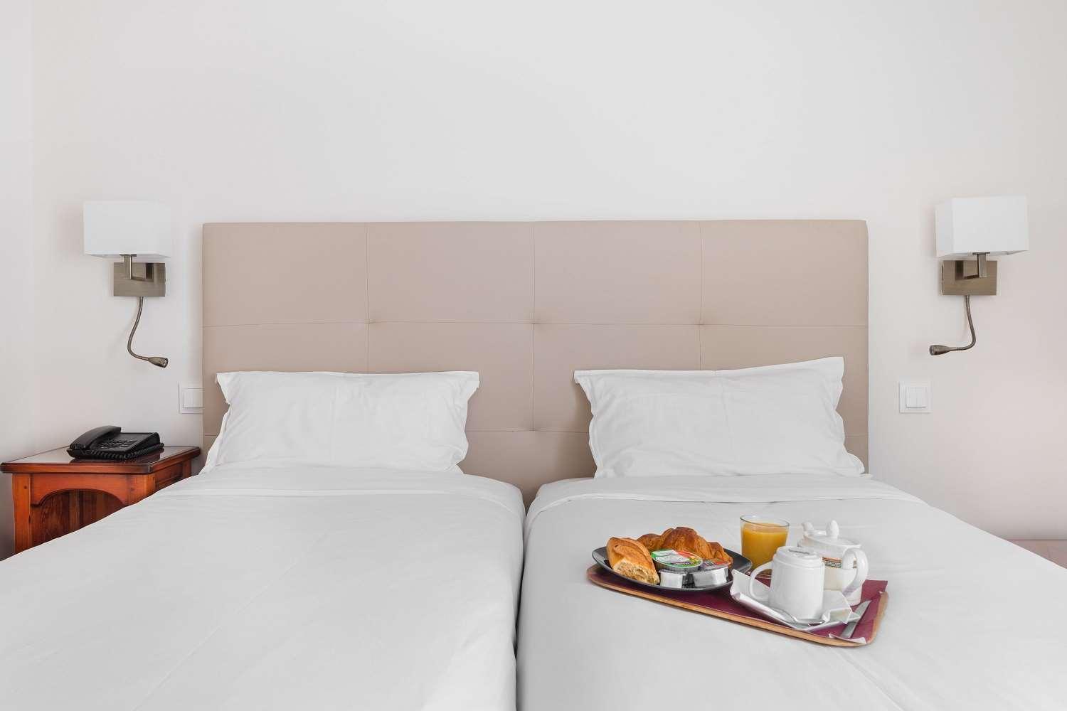 Courcelles Mederic Otel Paris Dış mekan fotoğraf
