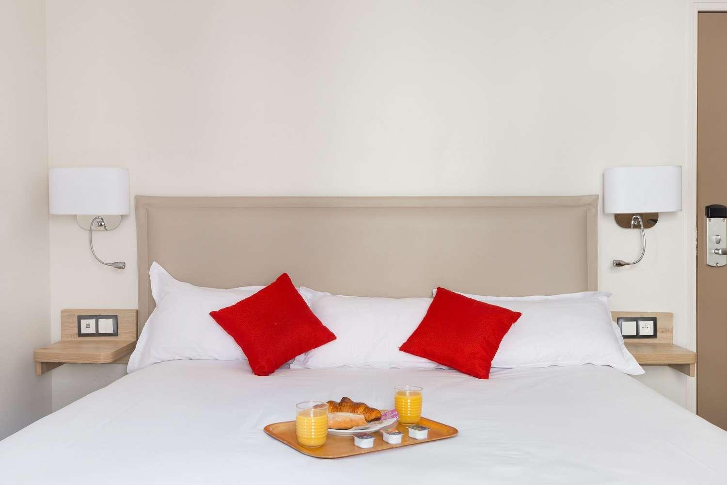 Courcelles Mederic Otel Paris Dış mekan fotoğraf