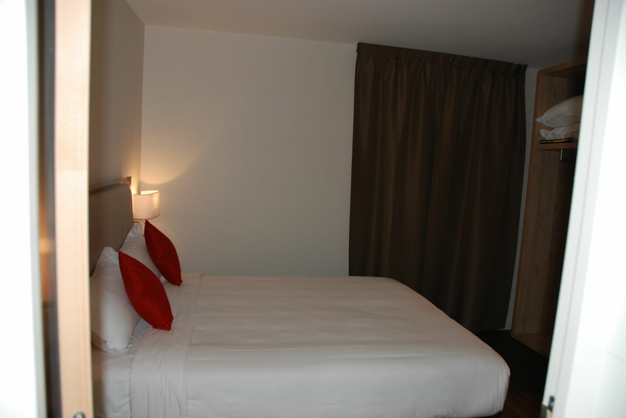 Courcelles Mederic Otel Paris Dış mekan fotoğraf